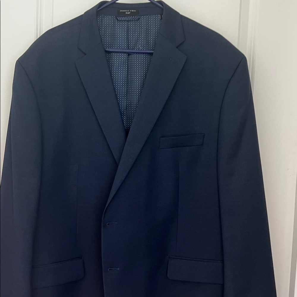 Shaquille O’Neal suit jacket.
